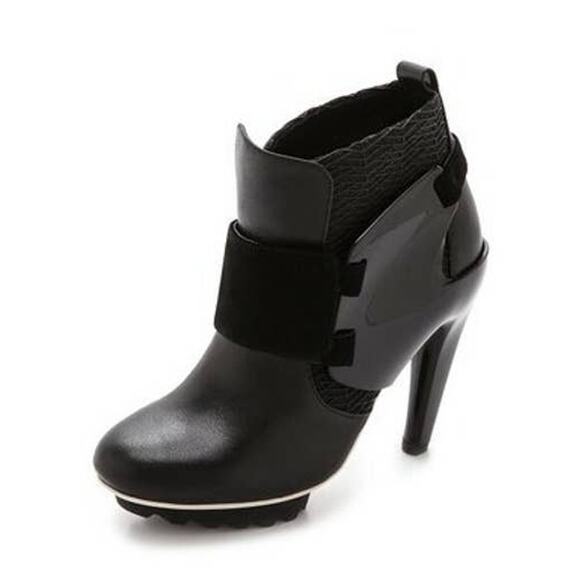 United Nude Spring Eros Heeled Booties in Black Leather, Size 40